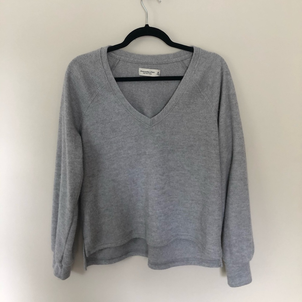 Abercrombie Cozy Long Sleeve V-Neck Top